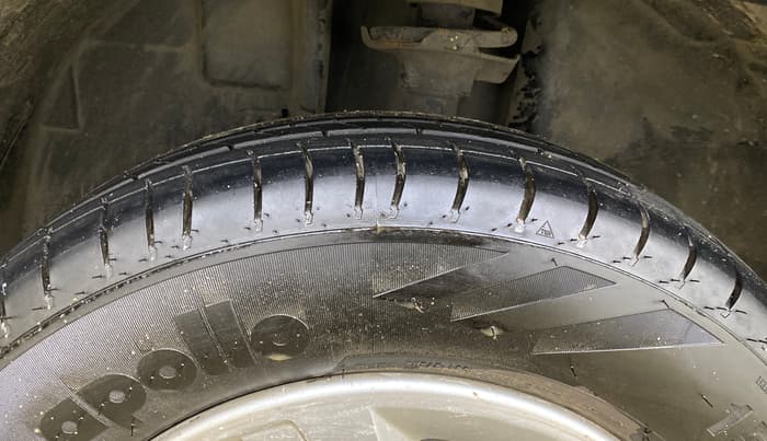 2016 Renault Kwid RXT 1.0 AMT, Petrol, Automatic, 38,537 km, Left Front Tyre Tread