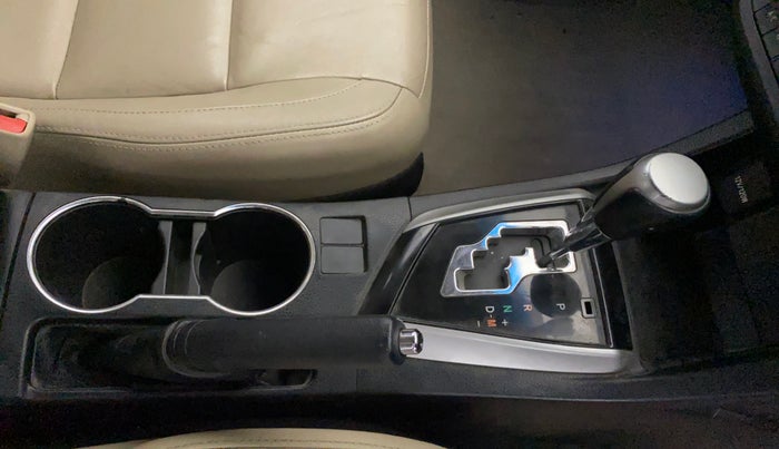 2015 Toyota Corolla Altis VL CVT PETROL, Petrol, Automatic, 81,290 km, Gear Lever