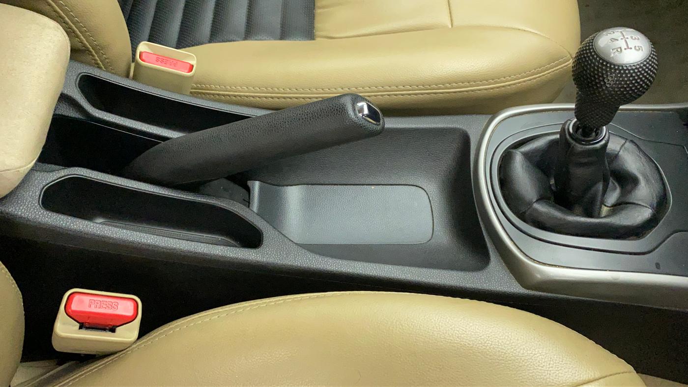 2017 Honda City V MT PETROL, Petrol, Manual, 59,084 km, Gear Lever