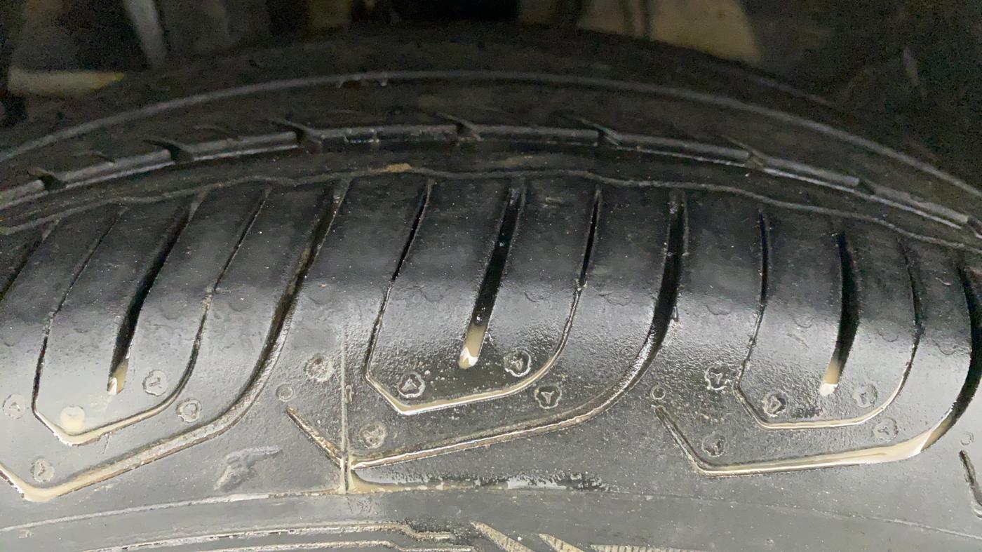 2017 Honda City V MT PETROL, Petrol, Manual, 59,084 km, Left Front Tyre Tread