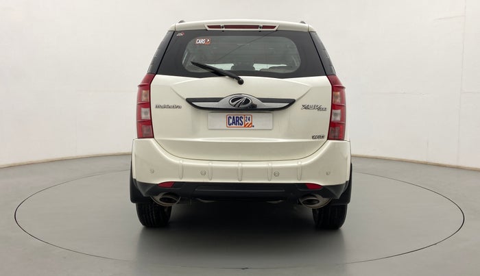 2017 Mahindra XUV500 W10 1.99, Diesel, Manual, 71,597 km, Back/Rear