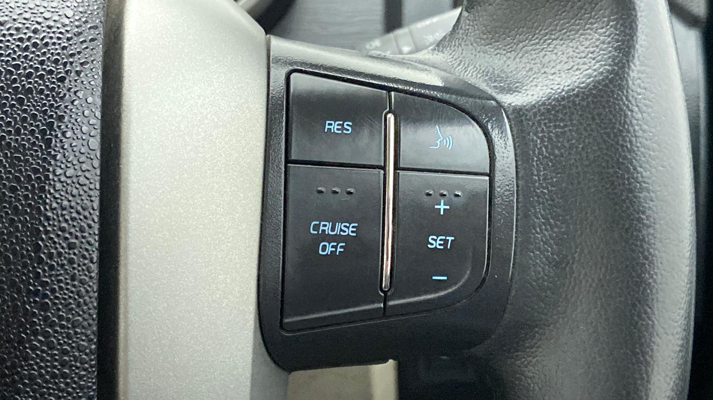 2017 Mahindra XUV500 W10 1.99, Diesel, Manual, 71,597 km, Adaptive Cruise Control