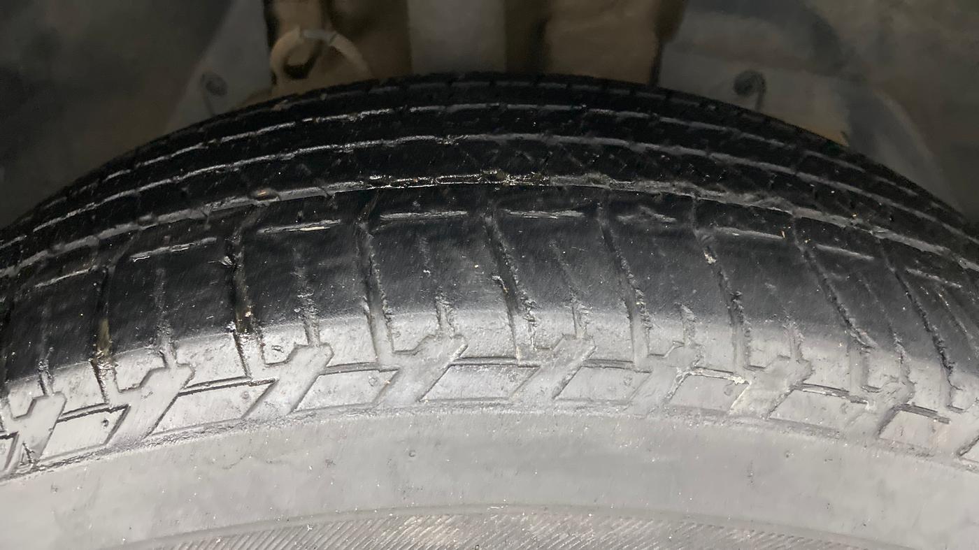 2017 Mahindra XUV500 W10 1.99, Diesel, Manual, 71,597 km, Right Front Tyre Tread
