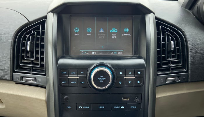 2017 Mahindra XUV500 W10 1.99, Diesel, Manual, 71,597 km, Apple CarPlay and Android Auto