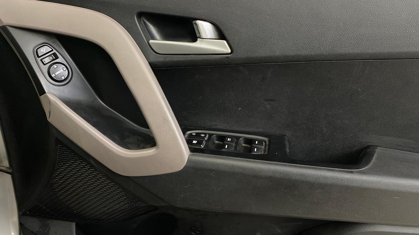 2018 Hyundai Creta SX AT 1.6 PETROL, Petrol, Automatic, 52,532 km, Driver Side Door Panels Control