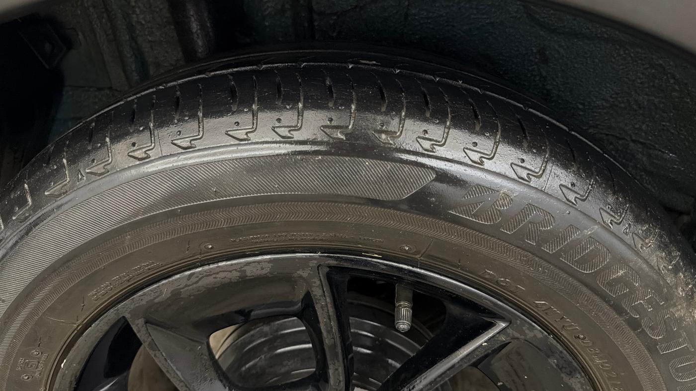 2018 Maruti IGNIS ALPHA 1.2 AMT, Petrol, Automatic, 26,865 km, Right Rear Tyre Tread