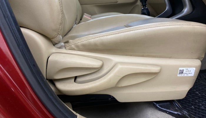 2019 Toyota YARIS V MT, Petrol, Manual, 30,300 km, Driver Side Adjustment Panel