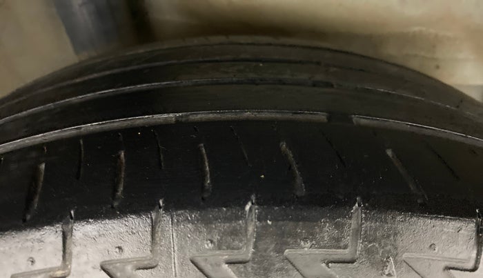 2018 Honda WR-V 1.5 i-DTEC VX MT, Diesel, Manual, 50,148 km, Right Rear Tyre Tread
