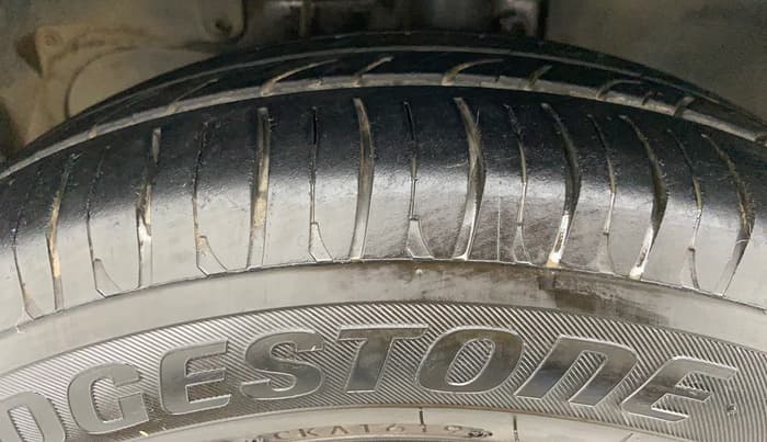 2012 Ford Figo 1.4 TITANIUM DURATORQ, Diesel, Manual, 69,769 km, Left Front Tyre Tread
