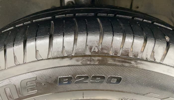 2012 Ford Figo 1.4 TITANIUM DURATORQ, Diesel, Manual, 69,769 km, Right Front Tyre Tread