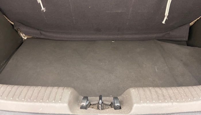2010 Hyundai i10 MAGNA 1.2, Petrol, Manual, 50,014 km, Boot Inside