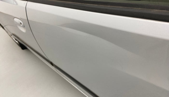 2010 Hyundai i10 MAGNA 1.2, Petrol, Manual, 50,014 km, Front passenger door - Slightly dented