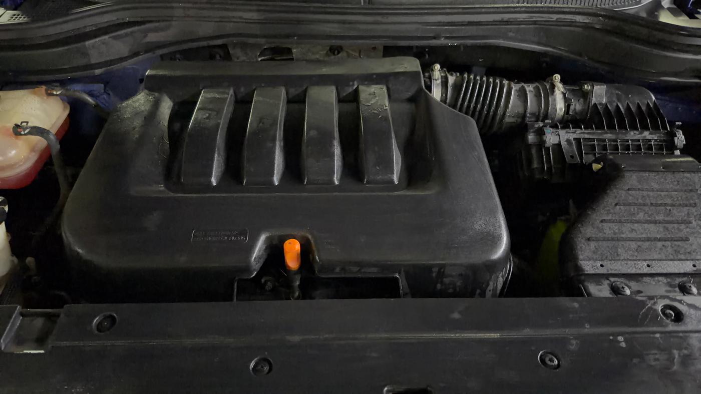 2023 Mahindra XUV700 AX 7 P MT 7 STR, Petrol, Manual, 60,592 km, Engine View