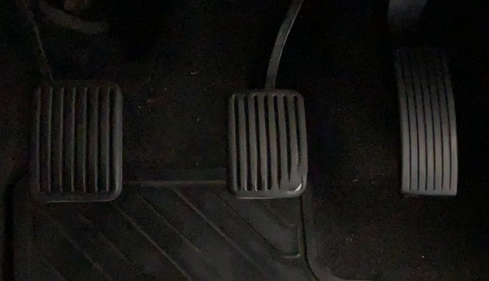 2021 Hyundai AURA S 1.2 CNG, CNG, Manual, 39,027 km, Pedals
