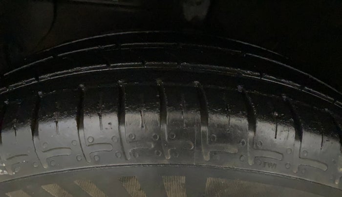 2021 Hyundai AURA S 1.2 CNG, CNG, Manual, 39,027 km, Left Front Tyre Tread