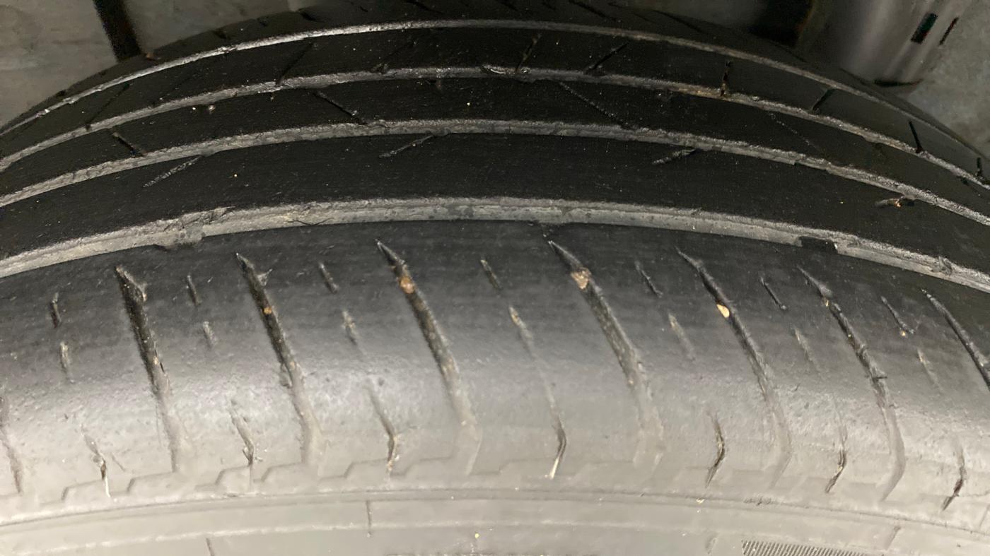 2021 Renault Kiger RXZ TURBO MT, Petrol, Manual, 28,092 km, Right Rear Tyre Tread