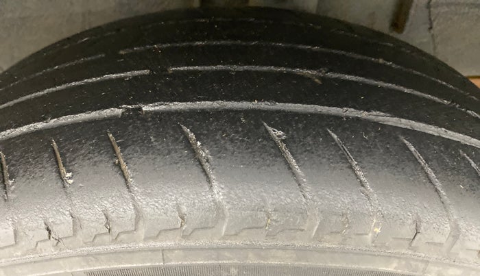 2021 Renault Kiger RXZ TURBO MT, Petrol, Manual, 28,092 km, Left Rear Tyre Tread