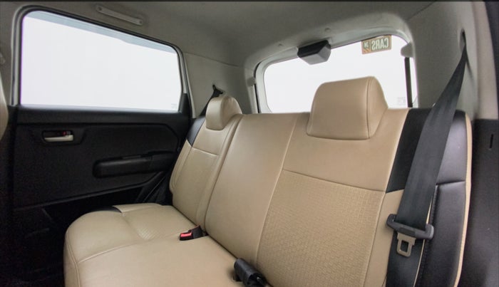 2019 Maruti New Wagon-R VXI 1.0, Petrol, Manual, 70,391 km, Right Side Rear Door Cabin
