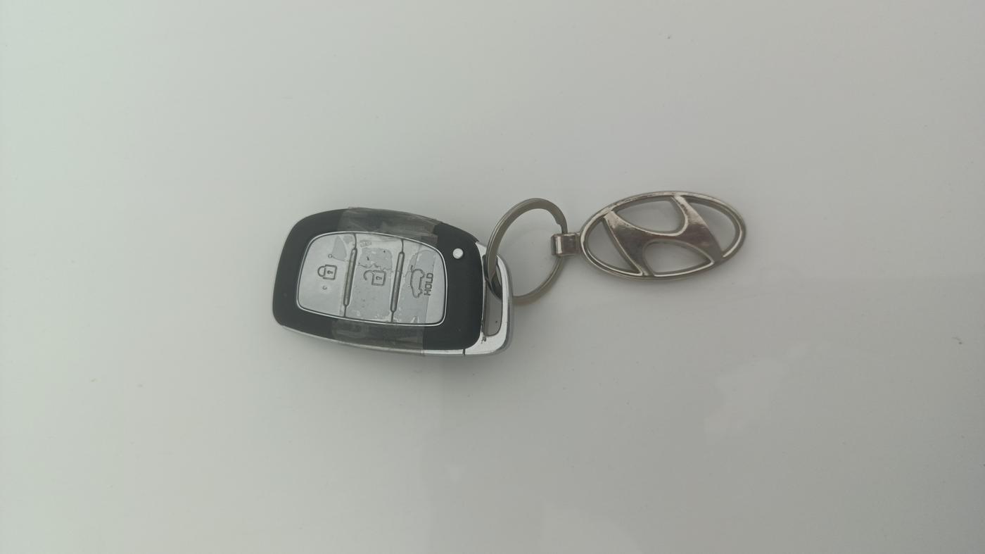 2024 Hyundai VENUE SX 1.2 PETROL, Petrol, Manual, 20,652 km, Key Close Up