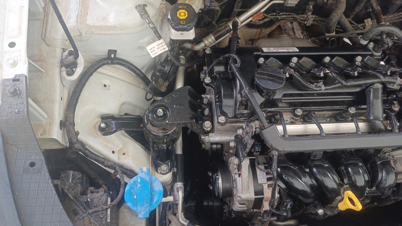2024 Hyundai VENUE SX 1.2 PETROL, Petrol, Manual, 20,652 km, Engine View - Right