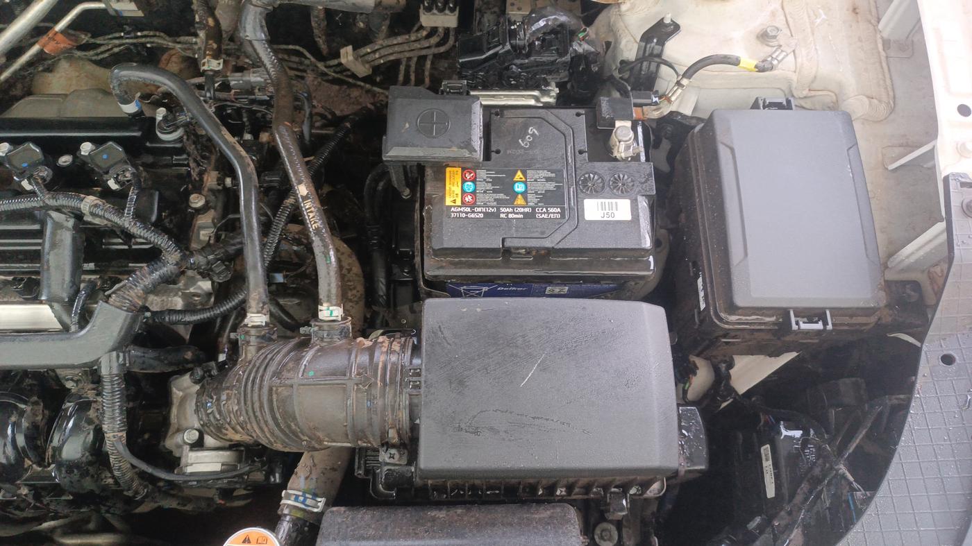 2024 Hyundai VENUE SX 1.2 PETROL, Petrol, Manual, 20,652 km, Engine View - Left