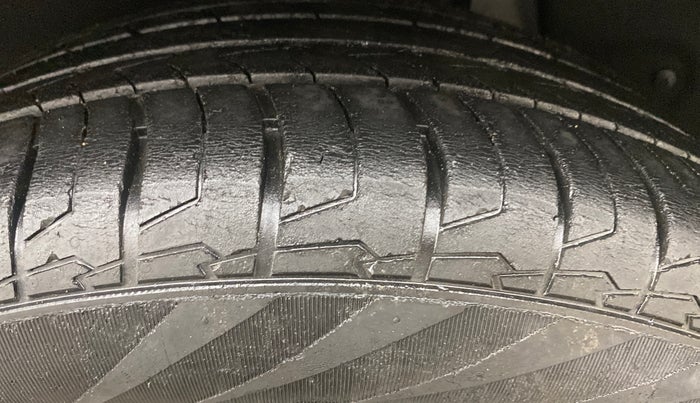 2018 Hyundai Creta SX (O) 1.6 PETROL, Petrol, Manual, 61,741 km, Left Rear Tyre Tread