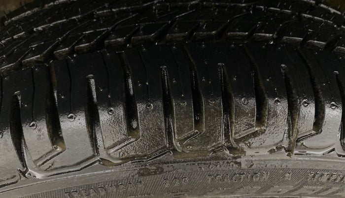 2014 Maruti Wagon R 1.0 VXI, Petrol, Manual, 42,704 km, Left Front Tyre Tread