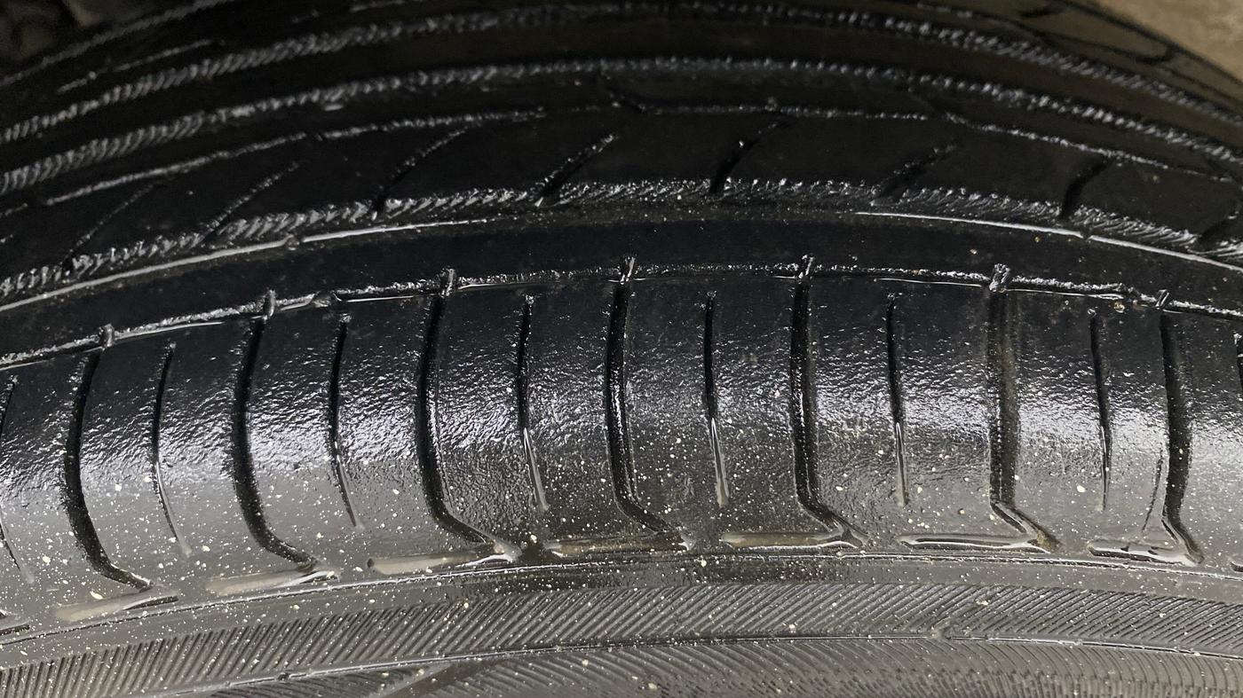 2014 Maruti Wagon R 1.0 VXI, Petrol, Manual, 42,704 km, Right Rear Tyre Tread