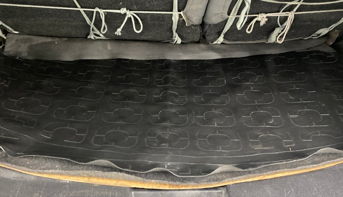 2014 Maruti Wagon R 1.0 VXI, Petrol, Manual, 42,704 km, Boot Inside