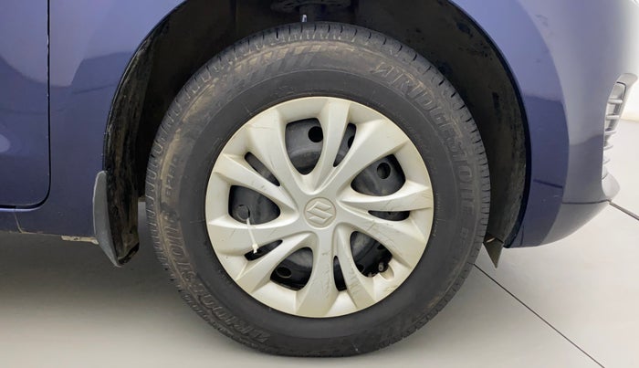 2018 Maruti Swift VXI, Petrol, Manual, 76,848 km, Right Front Wheel