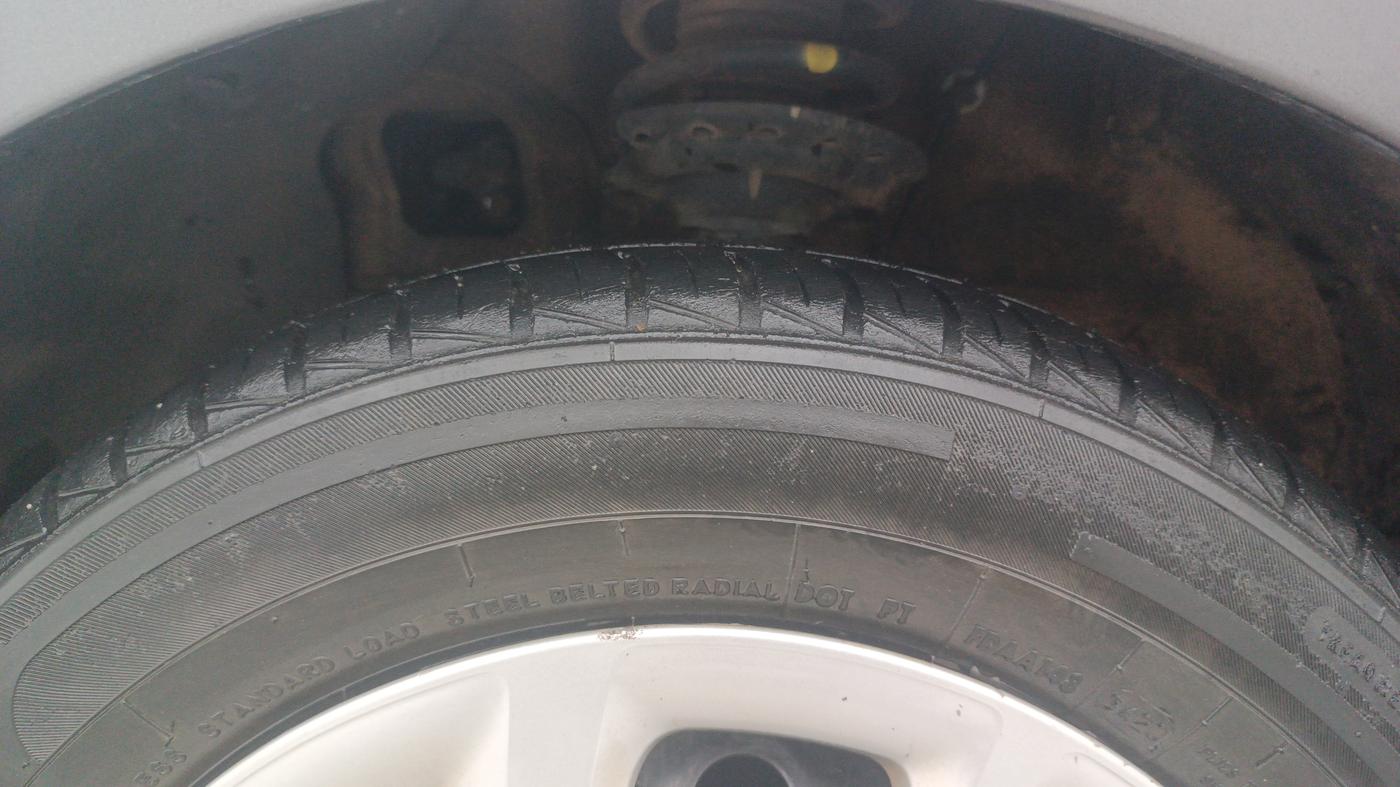 2020 Hyundai Grand i10 SPORTZ 1.2 KAPPA VTVT, Petrol, Manual, 50,361 km, Left Front Tyre Tread