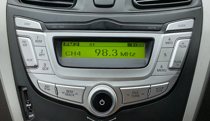 2017 Hyundai Eon MAGNA PLUS, Petrol, Manual, 30,511 km, Infotainment System