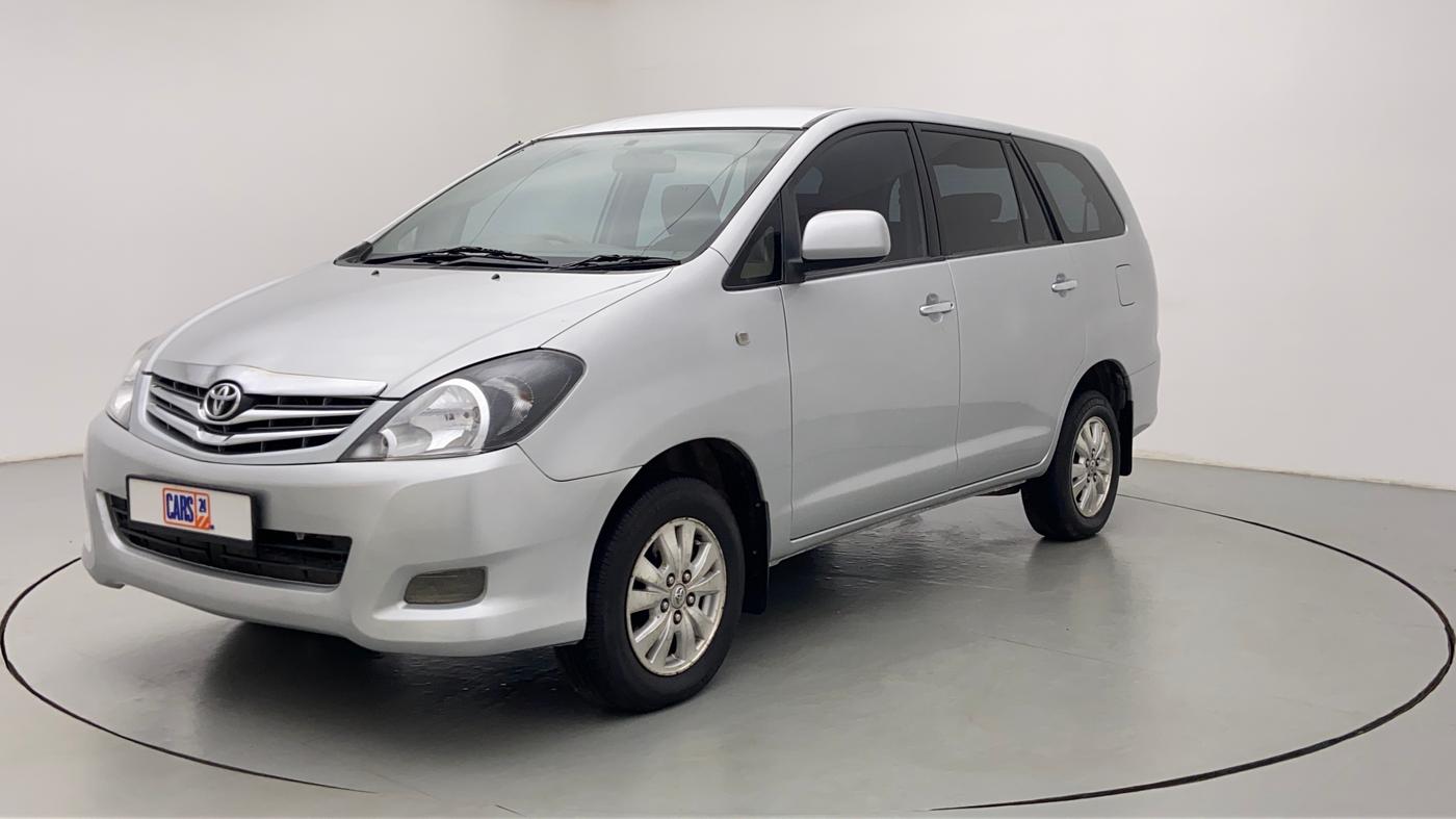 2010 Toyota Innova 2.5 V 8 STR, Diesel, Manual, 1,18,656 km, Left Front Diagonal