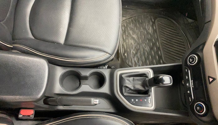 2017 Hyundai Creta SX PLUS AT 1.6 DIESEL, Diesel, Automatic, 96,995 km, Gear Lever