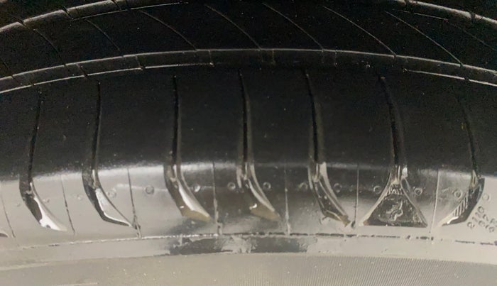 2020 KIA SELTOS GTX PLUS AT 1.5 DIESEL, Diesel, Automatic, 66,607 km, Left Rear Tyre Tread