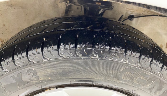 2020 Maruti Alto LXI, Petrol, Manual, 57,964 km, Right Front Tyre Tread