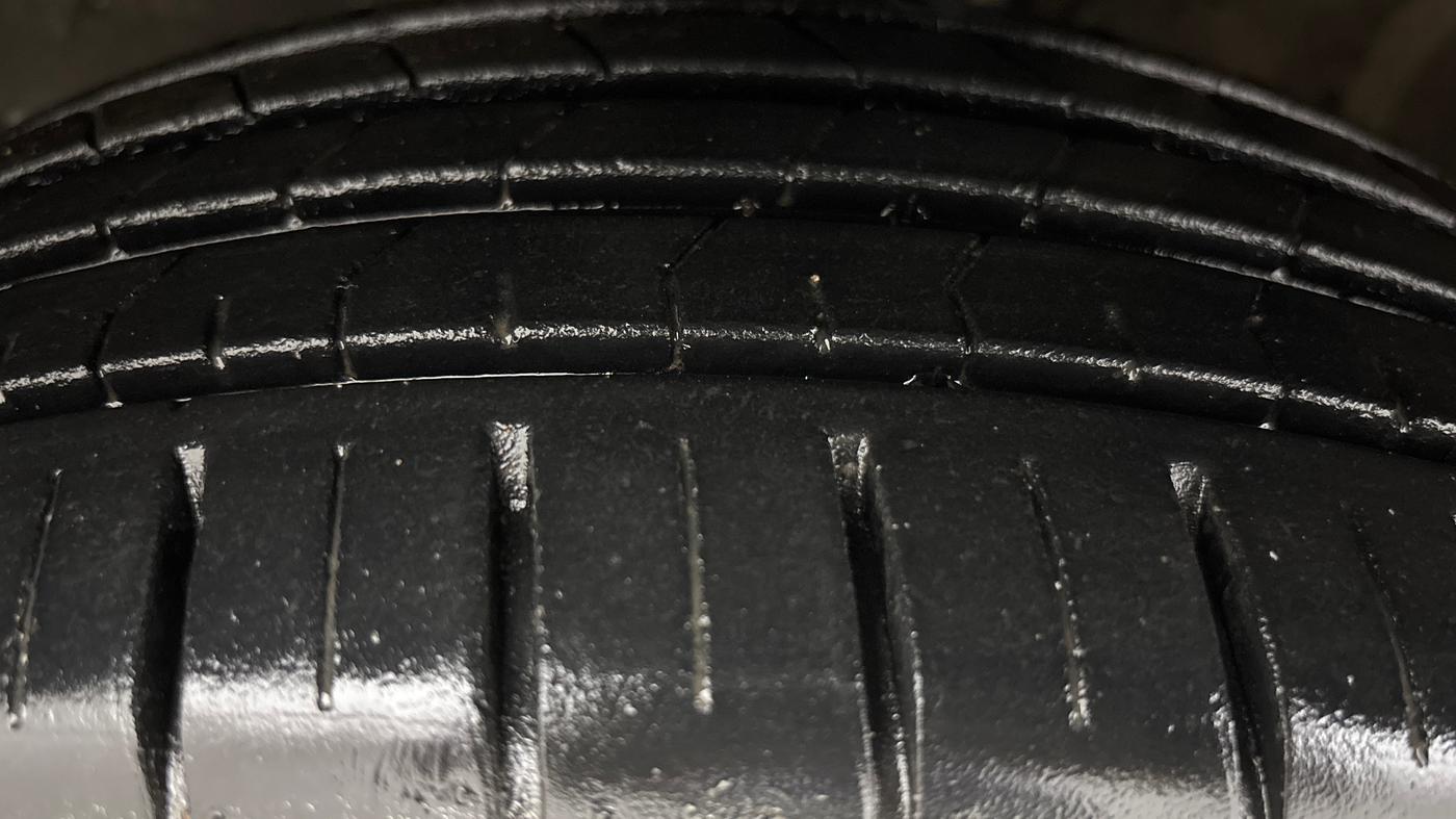 2022 Maruti Baleno ALPHA 1.2 AGS, Petrol, Automatic, 12,268 km, Left Front Tyre Tread