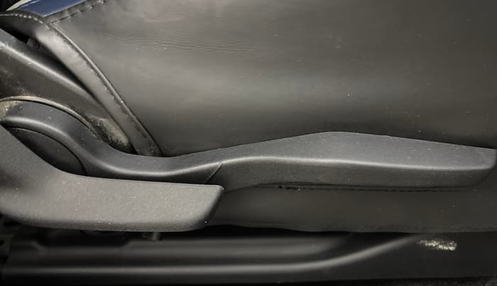 2022 Maruti Baleno ALPHA 1.2 AGS, Petrol, Automatic, 12,268 km, Driver Side Adjustment Panel