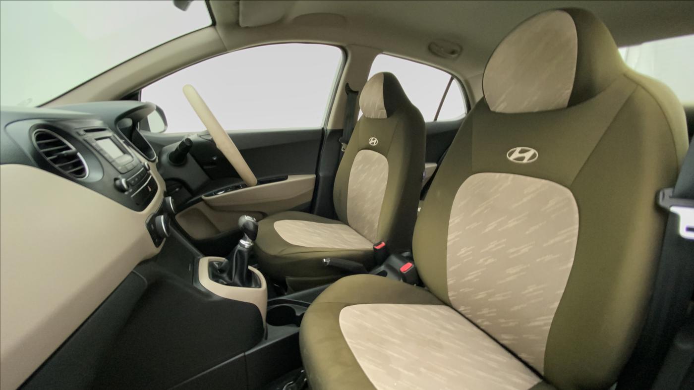 2014 Hyundai Xcent SX 1.2 (O), Petrol, Manual, 29,695 km, Right Side Front Door Cabin