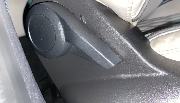 2022 Tata PUNCH ADVENTURE MT, Petrol, Manual, 12,008 km, Driver Side Adjustment Panel