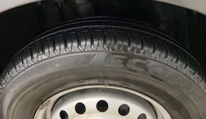 2021 Tata ALTROZ XE PETROL, Petrol, Manual, 26,607 km, Right Front Tyre Tread