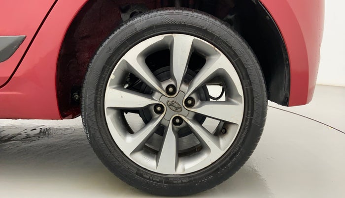 2014 Hyundai Elite i20 SPORTZ (O) 1.4, Diesel, Manual, 73,924 km, Left Rear Wheel