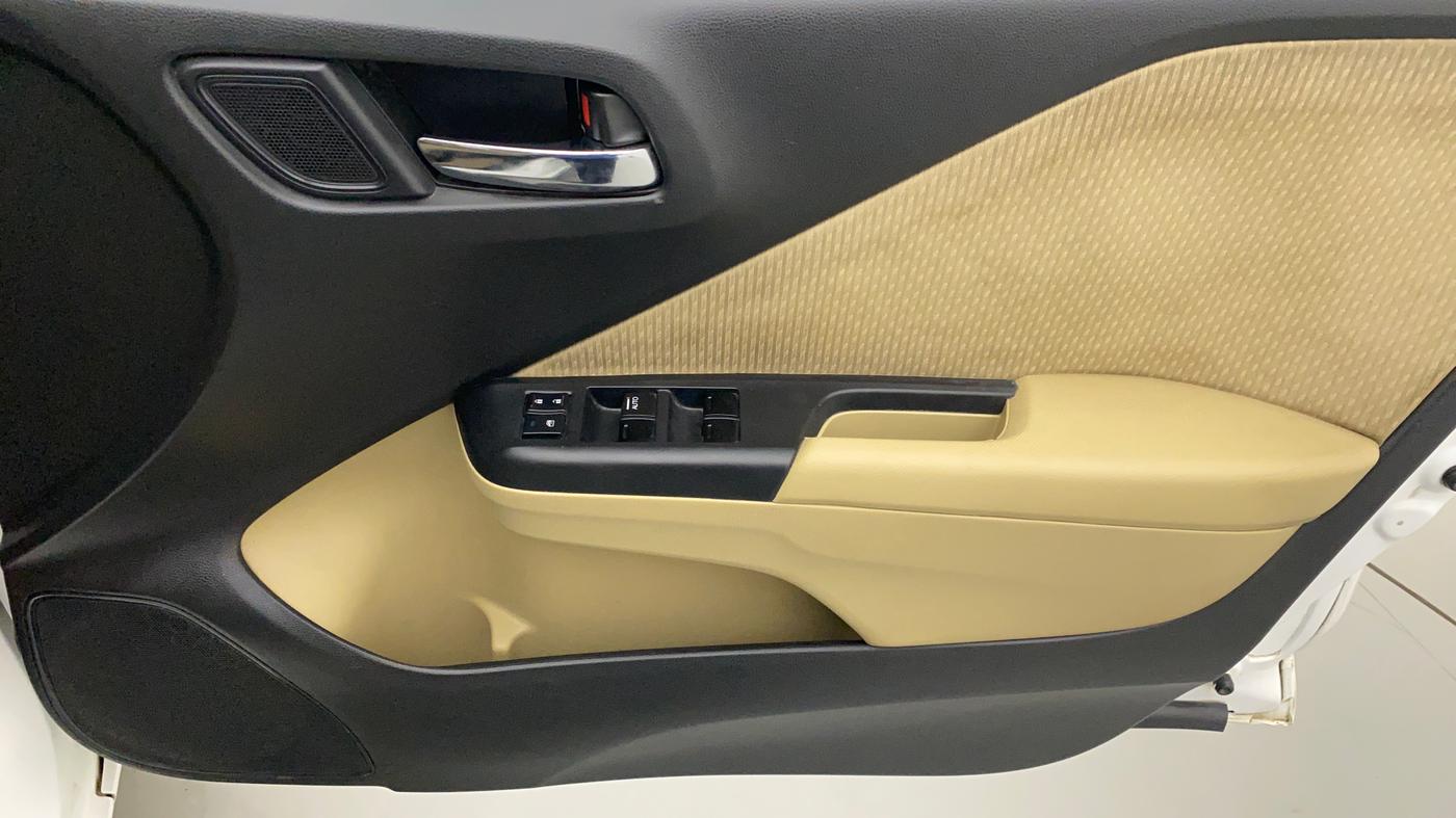 2017 Honda City 1.5L I-VTEC SV, Petrol, Manual, 59,913 km, Driver Side Door Panels Control