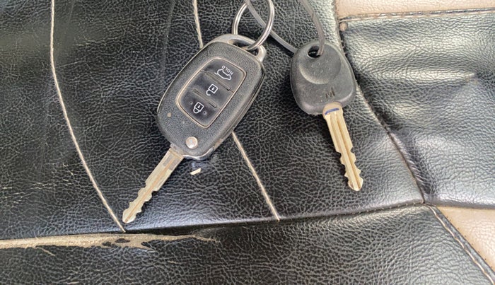 2015 Hyundai Elite i20 MAGNA 1.4 CRDI, Diesel, Manual, 1,42,570 km, Key Close Up