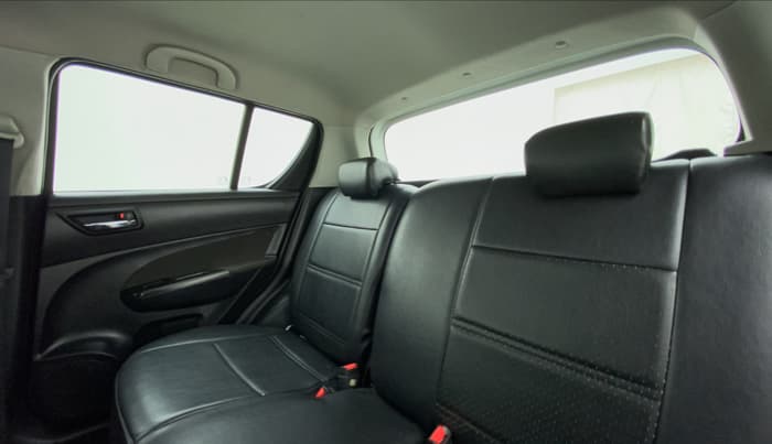 2015 Maruti Swift VXI D, Petrol, Manual, 54,070 km, Right Side Rear Door Cabin
