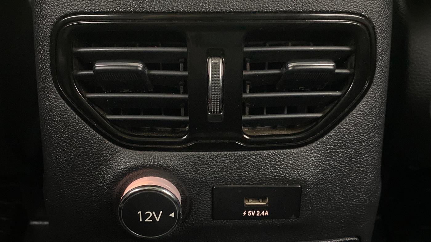 2018 Tata Hexa Varicor 400 XTA, Diesel, Automatic, 21,386 km, Rear AC Vents
