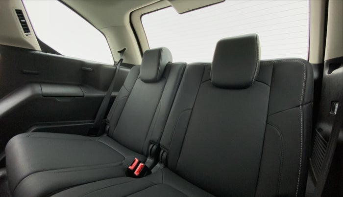 2018 Tata Hexa Varicor 400 XTA, Diesel, Automatic, 21,386 km, Third Seat Row ( optional )