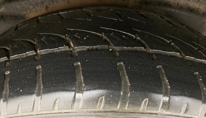 2018 Tata Hexa Varicor 400 XTA, Diesel, Automatic, 21,386 km, Left Rear Tyre Tread