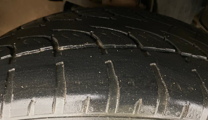 2018 Tata Hexa Varicor 400 XTA, Diesel, Automatic, 21,386 km, Left Front Tyre Tread