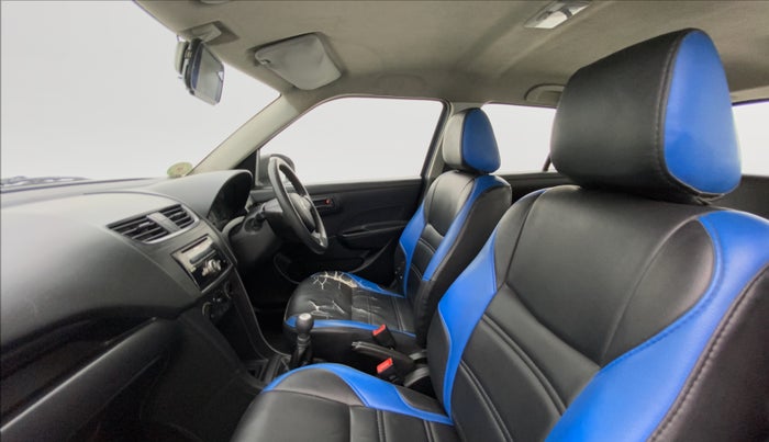 2013 Maruti Swift LXI D, Petrol, Manual, 60,583 km, Right Side Front Door Cabin